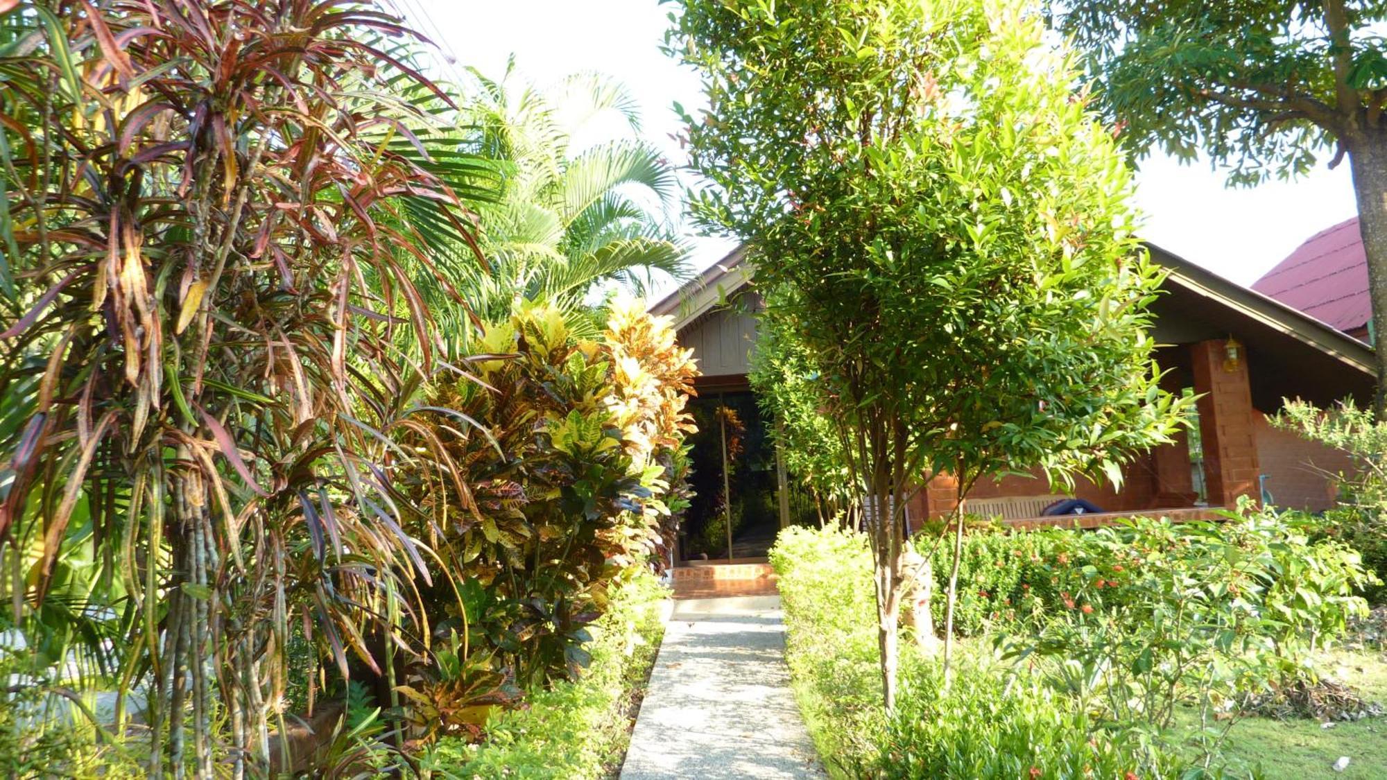Ladda Resort Khao Lak Esterno foto