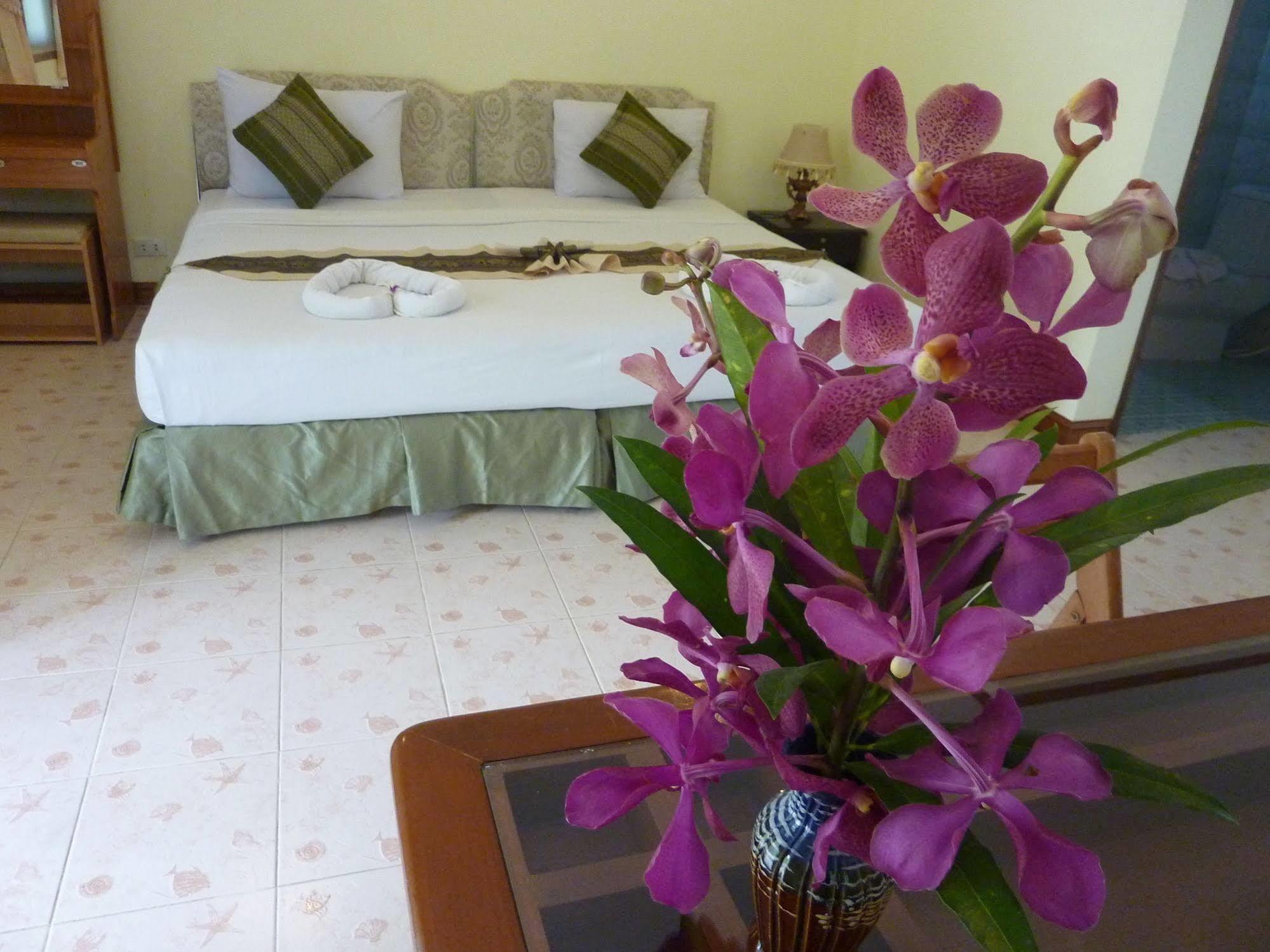 Ladda Resort Khao Lak Esterno foto